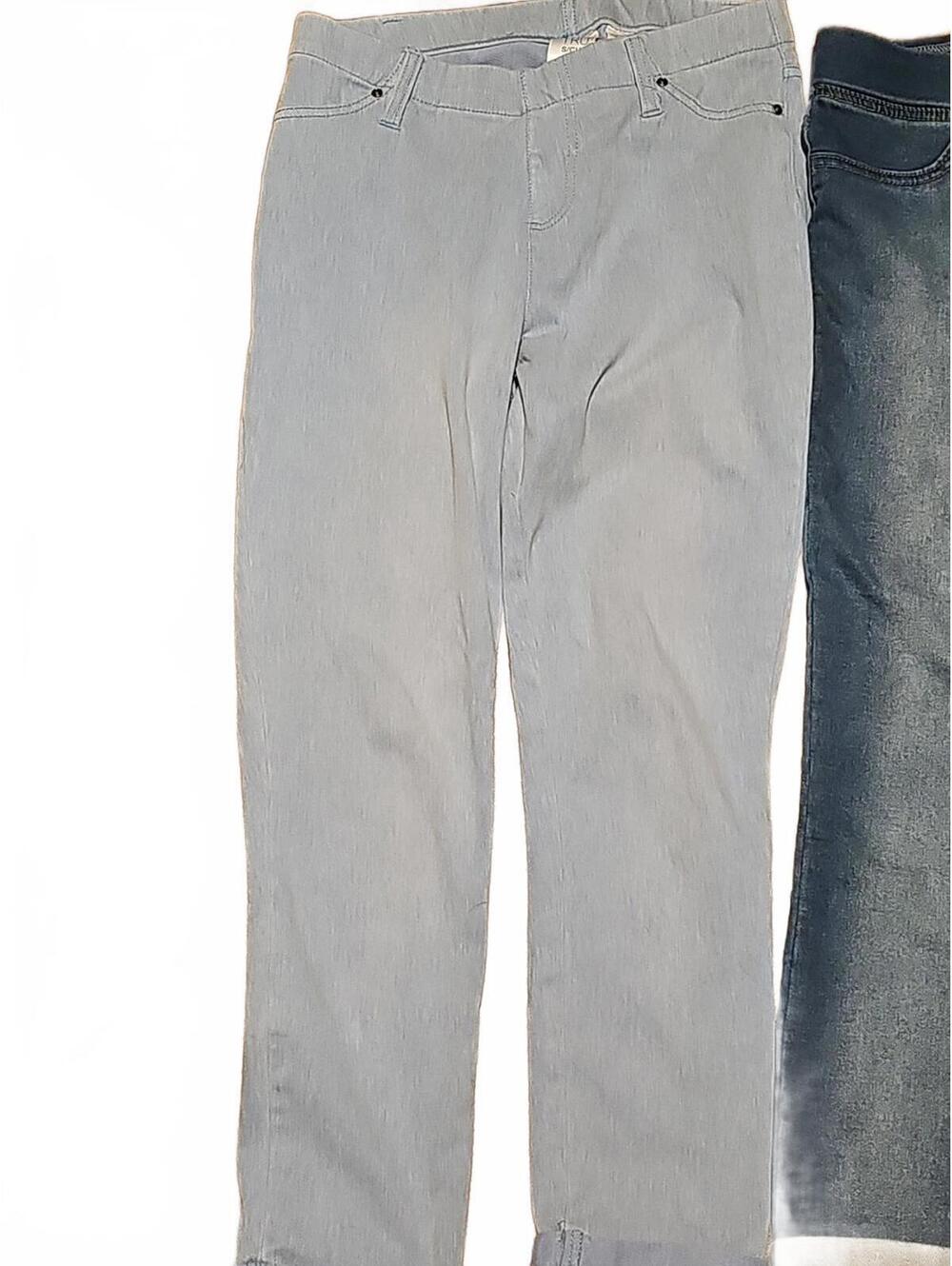 Bundle Of 2 Pull On Cuffed Capri Pants Size S - Picture 2 of 8